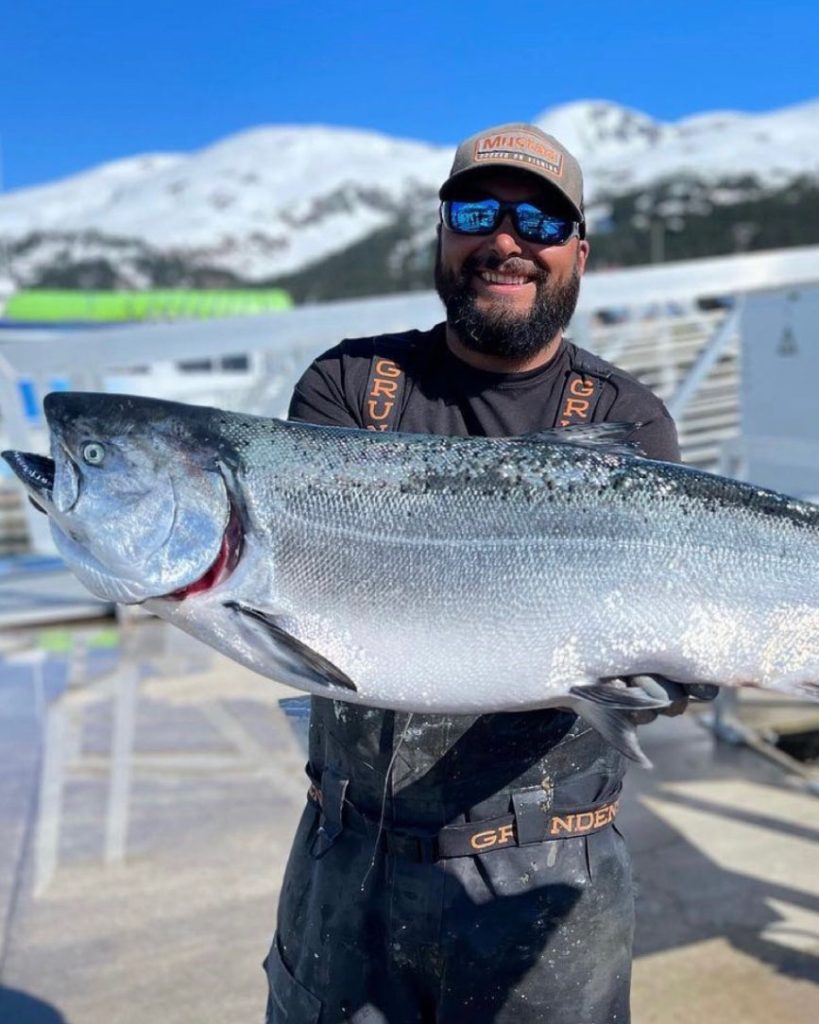 Best King Salmon Fishing Guide in Alaska Raymond Nix